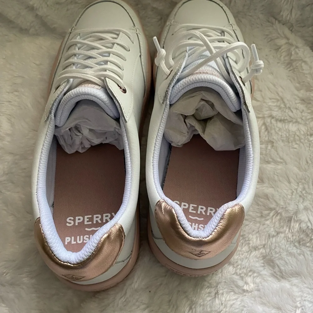 NEW woman’s Sperry Plyshstep Breaker LTT White shoe size 12m.